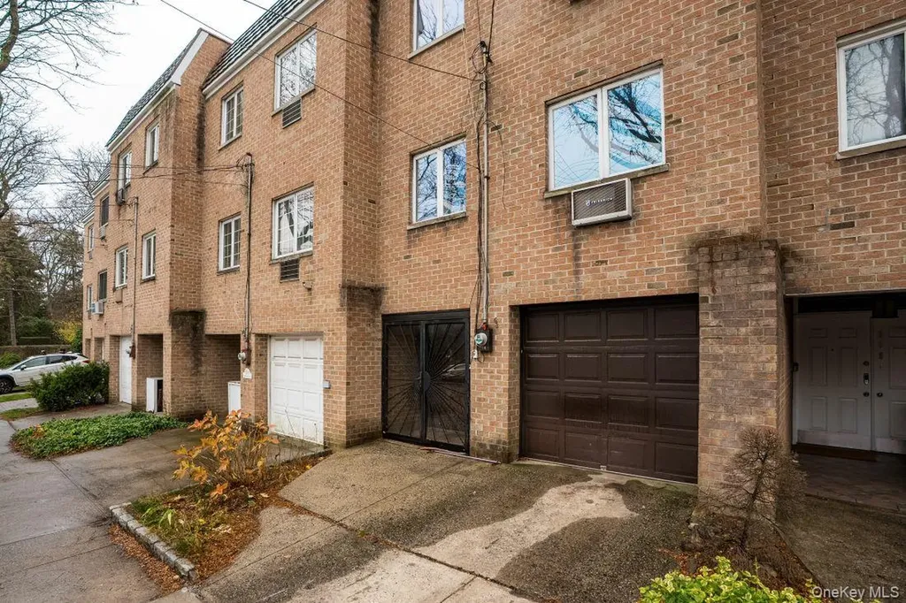 3056 Independence Avenue Bronx NY 10463
