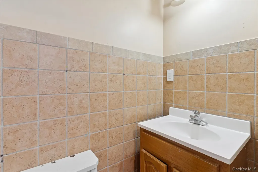 14 Tilrose Avenue Oceanside NY 11572