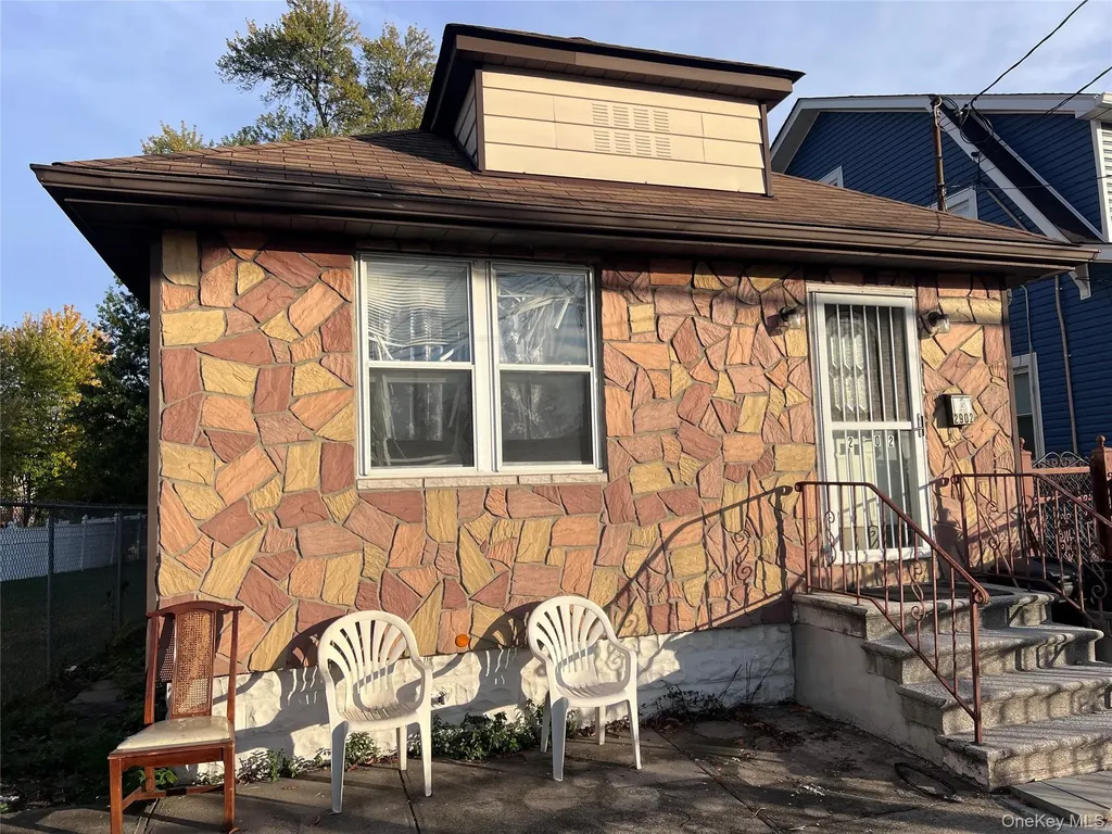 2902 Baisley Avenue Bronx NY 10461
