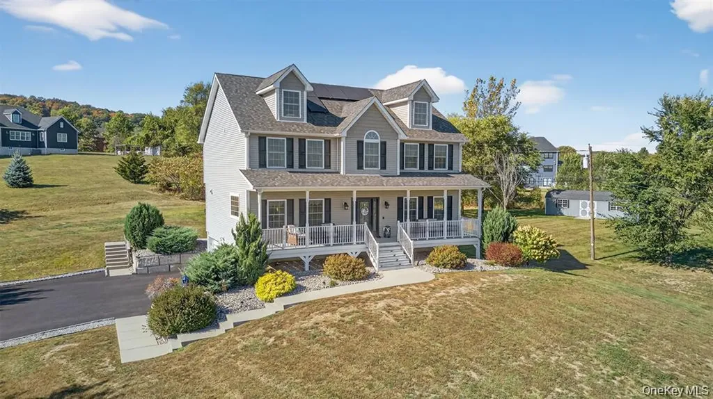 2 Harcourt Cosman Drive Newburgh NY 12550
