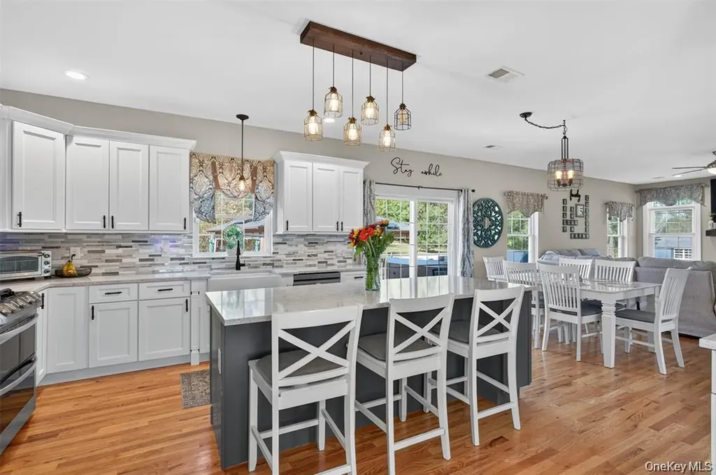 2 Harcourt Cosman Drive Newburgh NY 12550