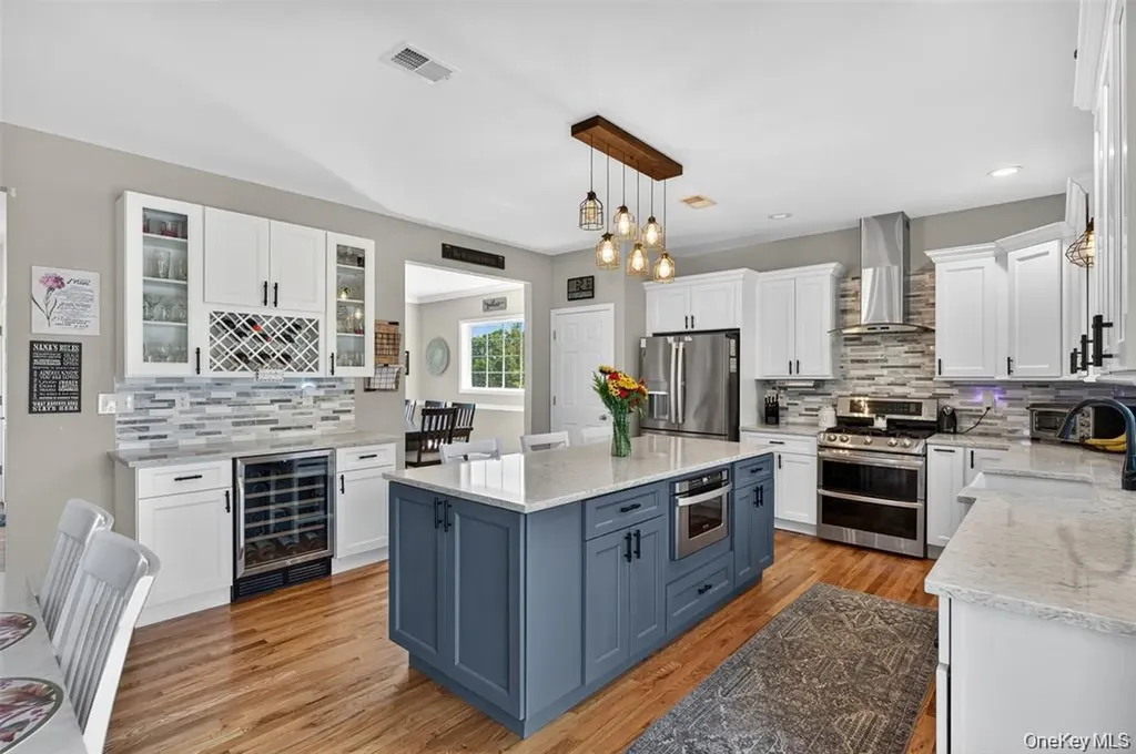 2 Harcourt Cosman Drive Newburgh NY 12550