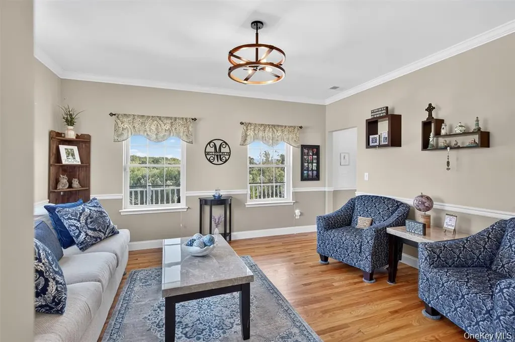 2 Harcourt Cosman Drive Newburgh NY 12550