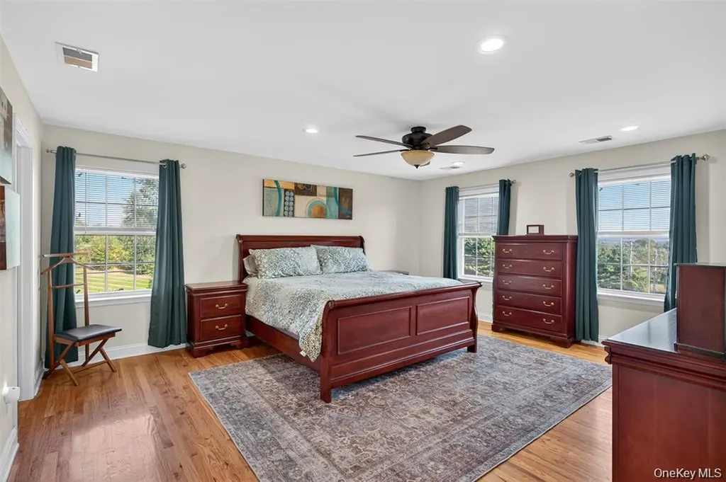 2 Harcourt Cosman Drive Newburgh NY 12550