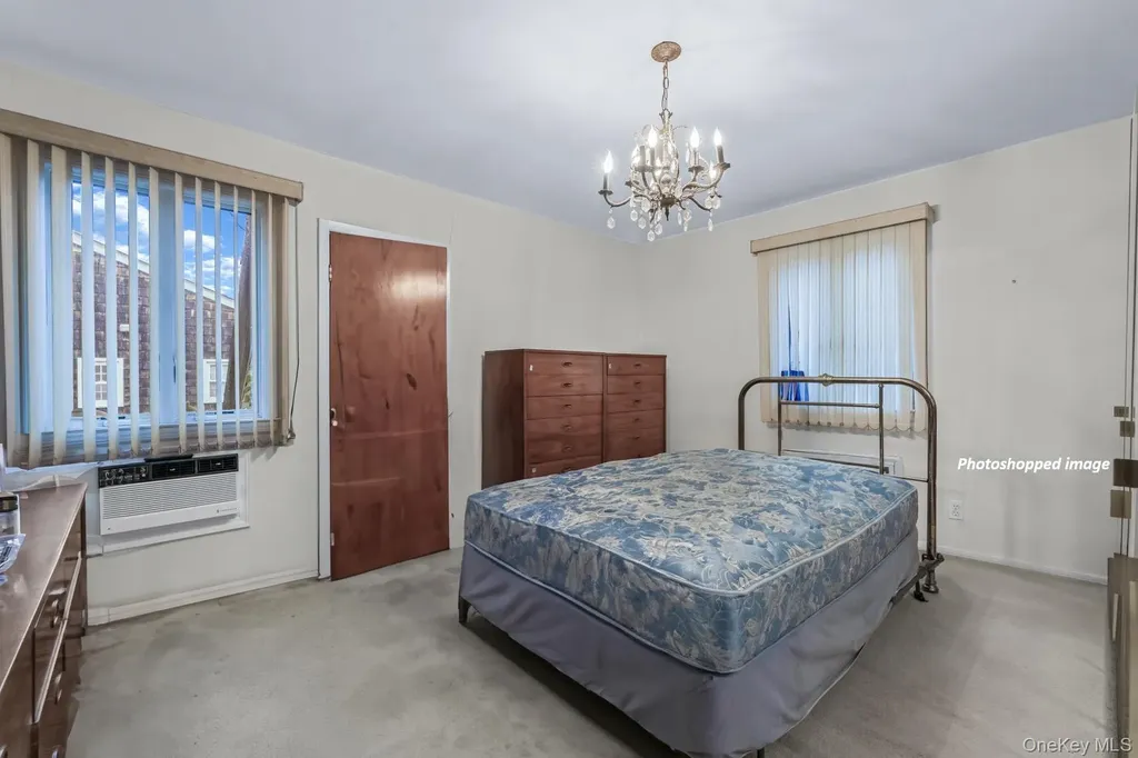 331 Richmond Road Douglaston NY 11363