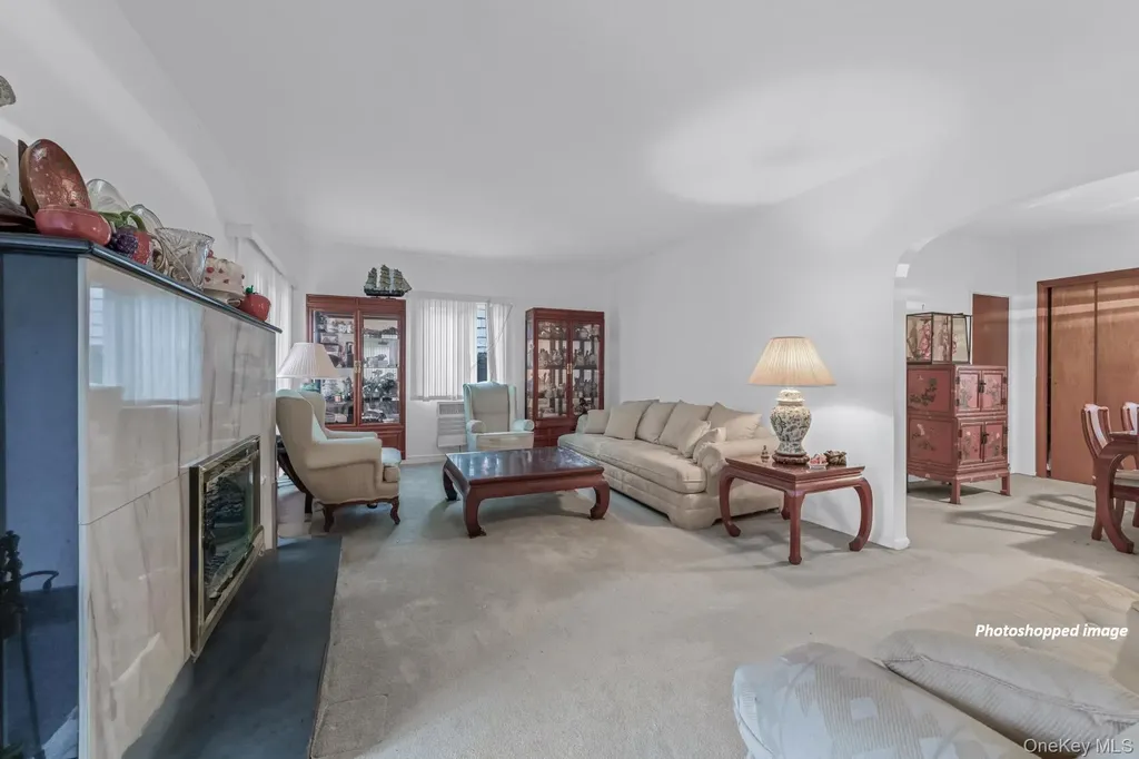 331 Richmond Road Douglaston NY 11363
