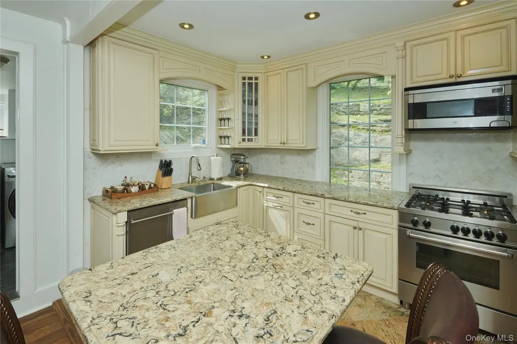 7 Avondale Road Yonkers NY 10710
