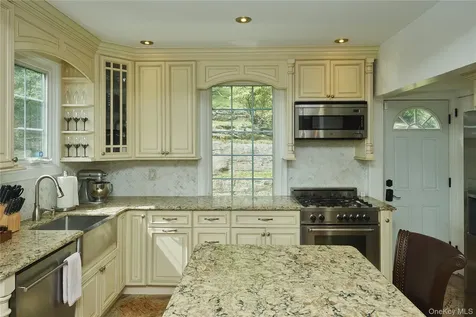 7 Avondale Road Yonkers NY 10710