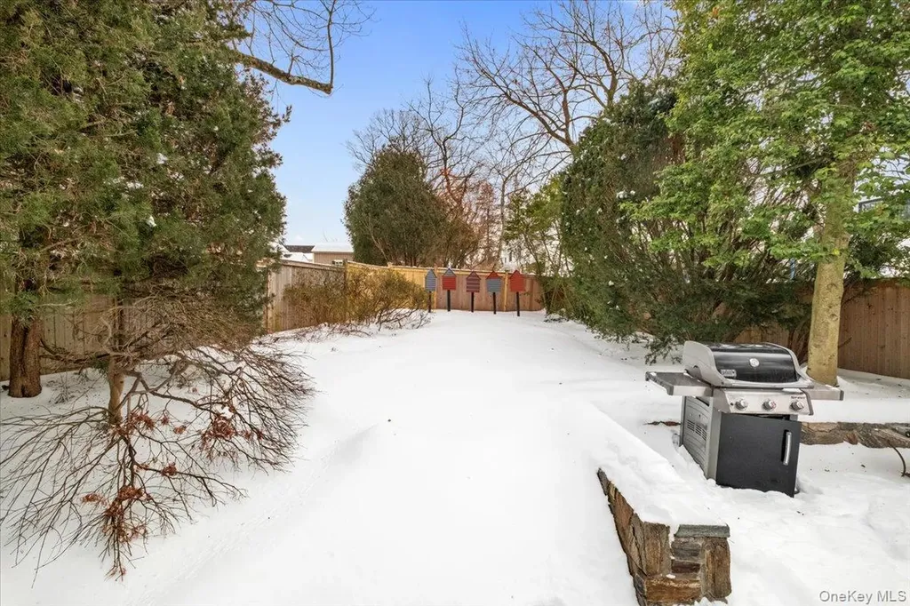 36 Stoneyside Drive Larchmont NY 10538