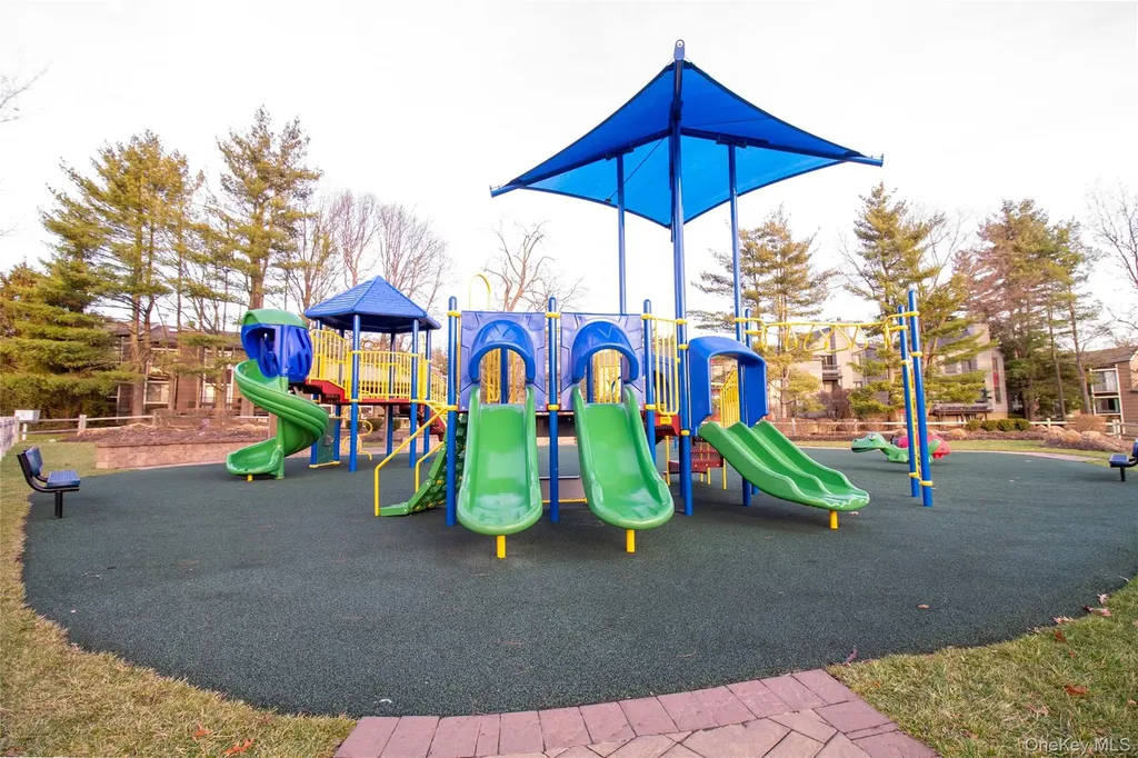 38 Chester Lane Nanuet NY 10954