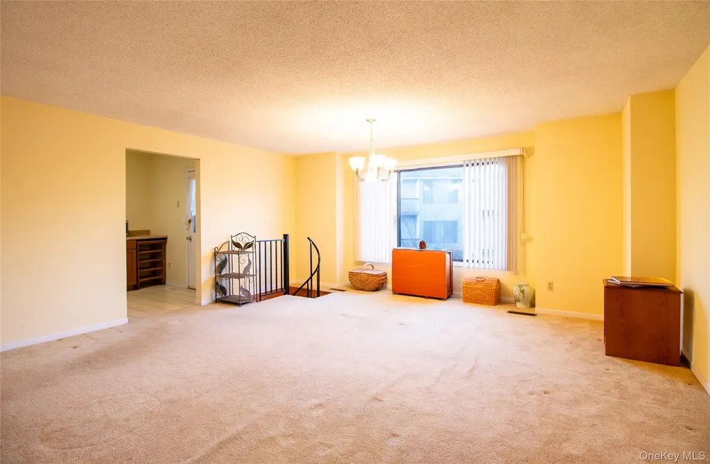 38 Chester Lane Nanuet NY 10954
