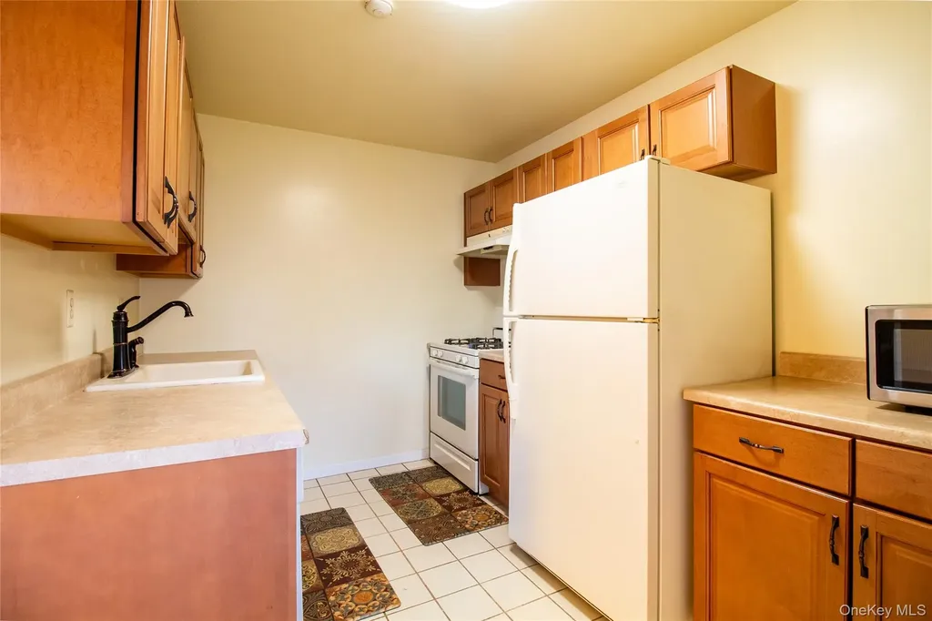 38 Chester Lane Nanuet NY 10954