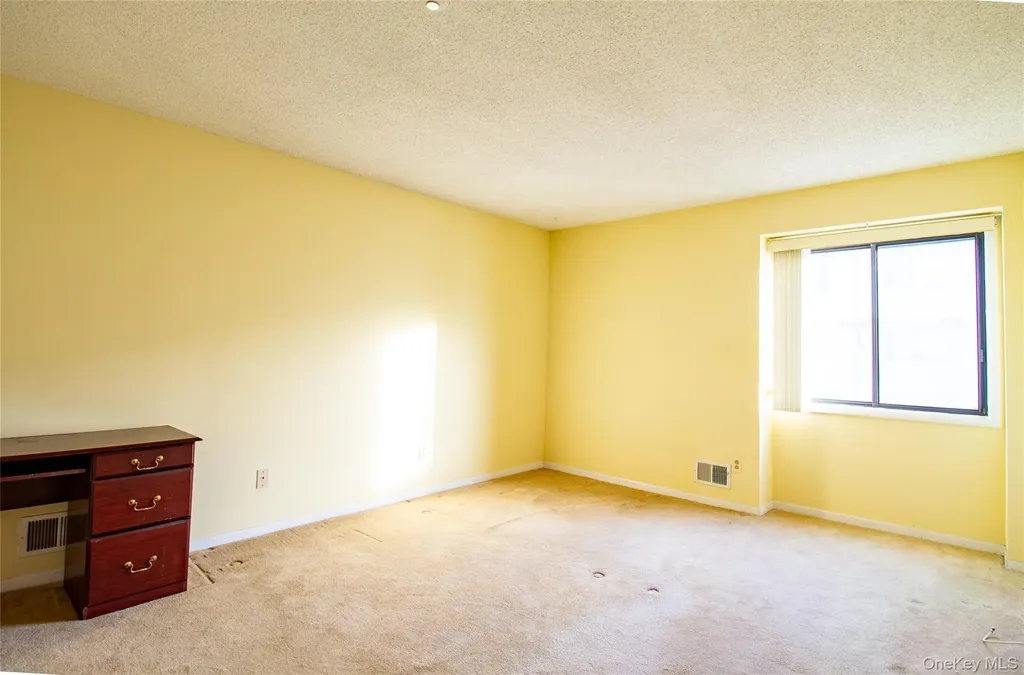 38 Chester Lane Nanuet NY 10954