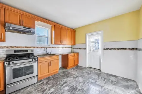 95-26 86th Street Ozone Park NY 11416