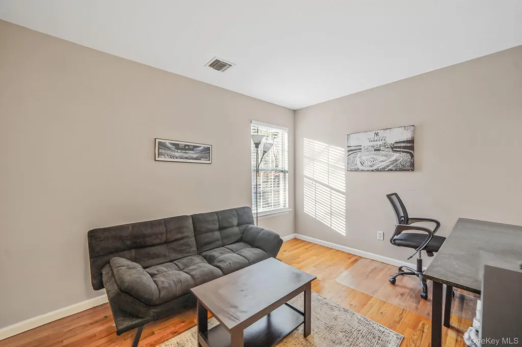 194 Oxhead Road Centereach NY 11720