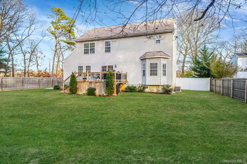 194 Oxhead Road Centereach NY 11720