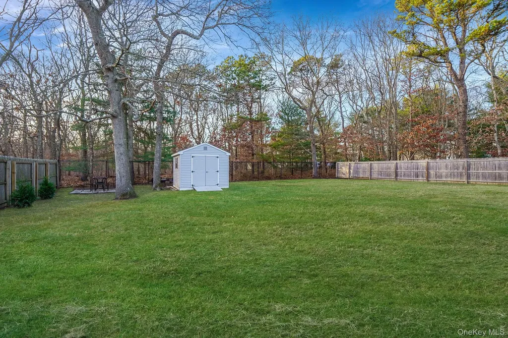 194 Oxhead Road Centereach NY 11720