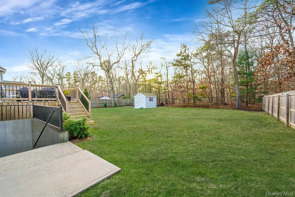 194 Oxhead Road Centereach NY 11720