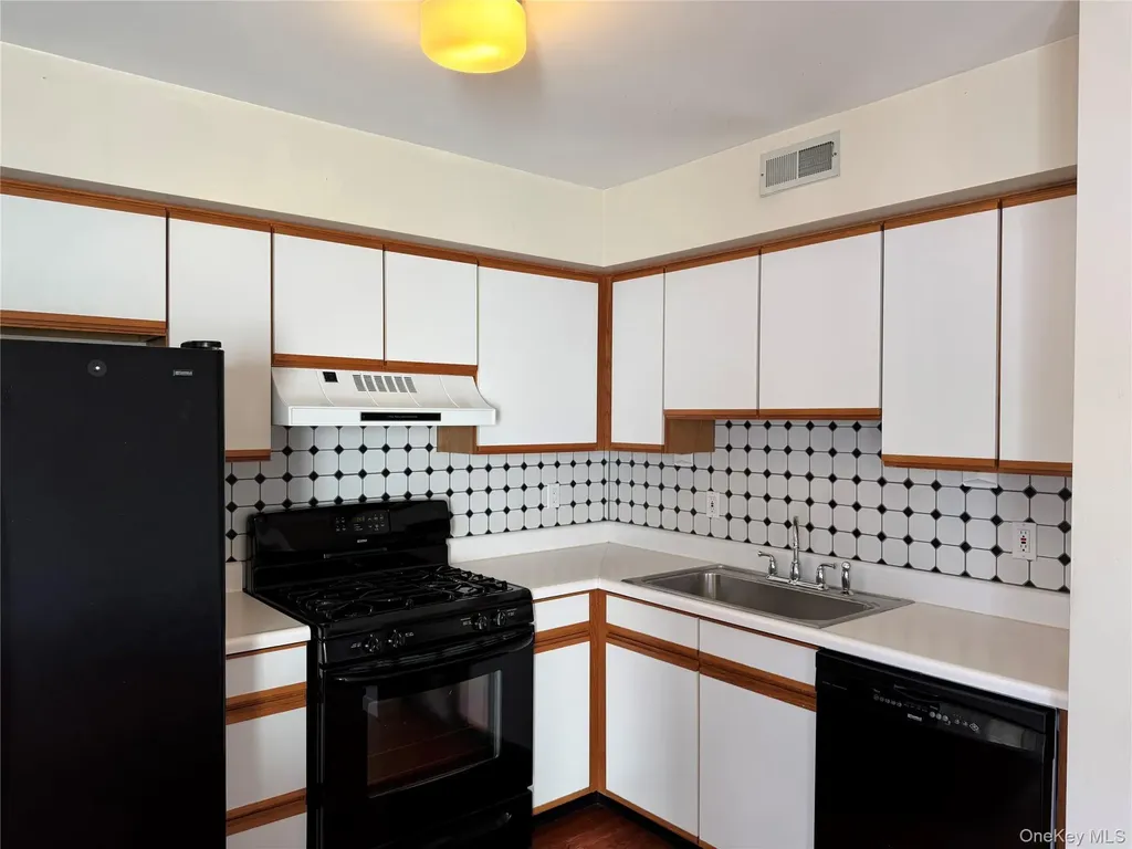3 Mews Court Fishkill NY 12524