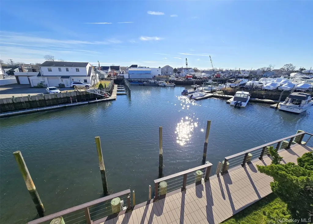 47 Anchor Street Freeport NY 11520
