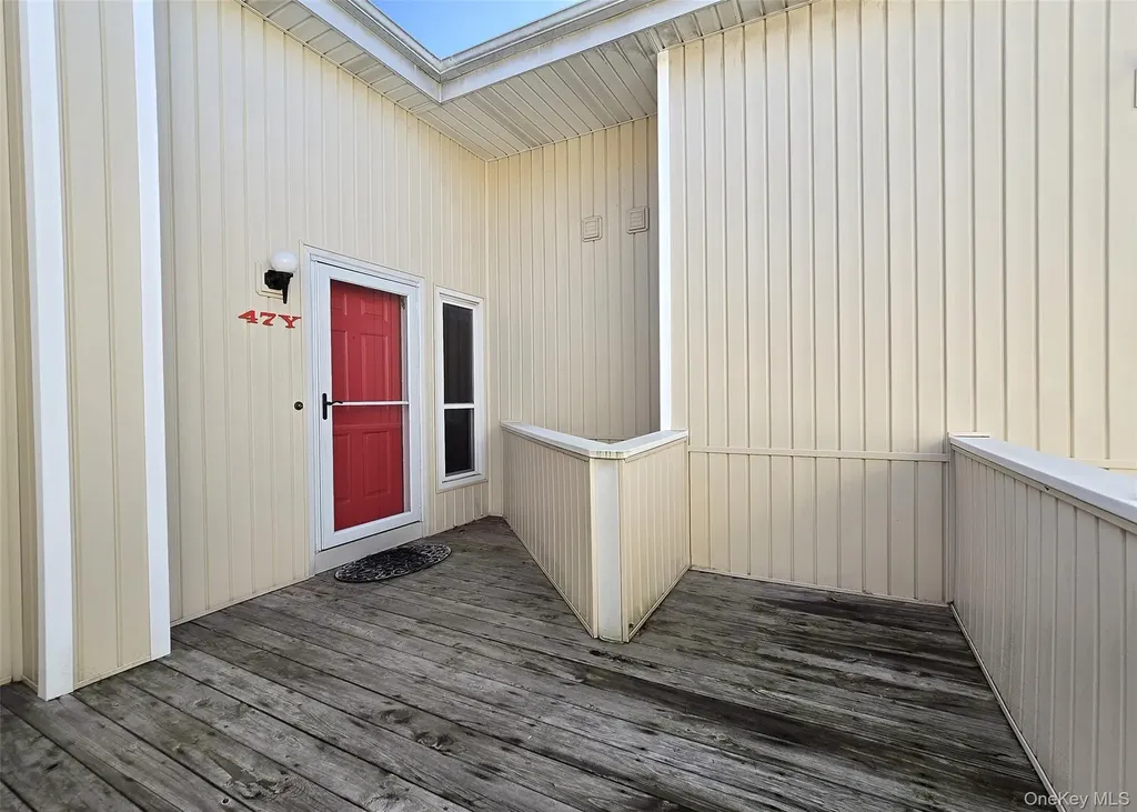 47 Anchor Street Freeport NY 11520