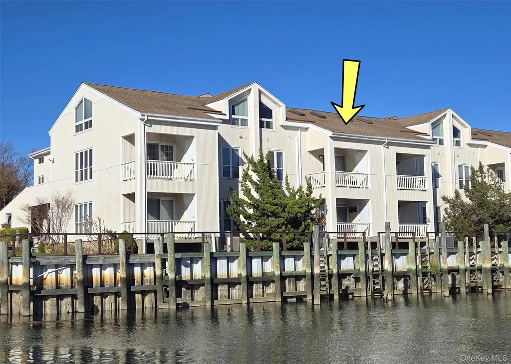 47 Anchor Street Freeport NY 11520