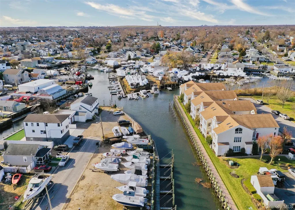 47 Anchor Street Freeport NY 11520