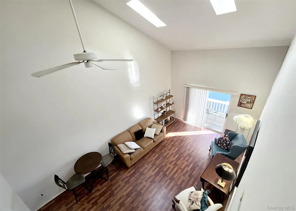 47 Anchor Street Freeport NY 11520