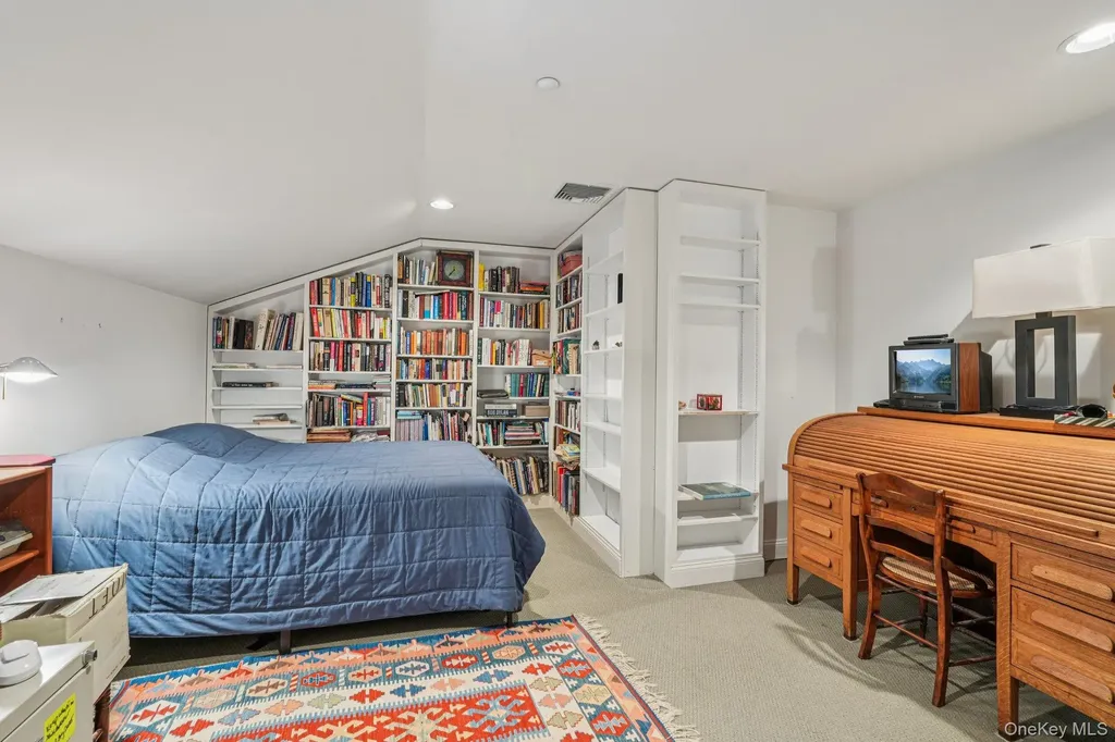 1414 Round Pointe Drive Haverstraw NY 10927
