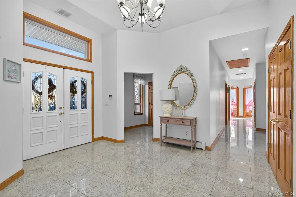 30 Heather Court Middletown NY 10941