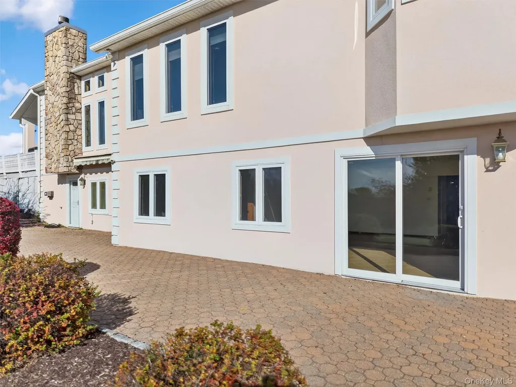30 Heather Court Middletown NY 10941