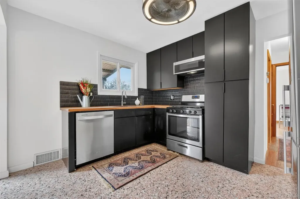21 S Brett Street Beacon NY 12508
