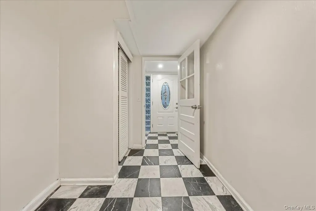 4183 Murdock Avenue Bronx NY 10466