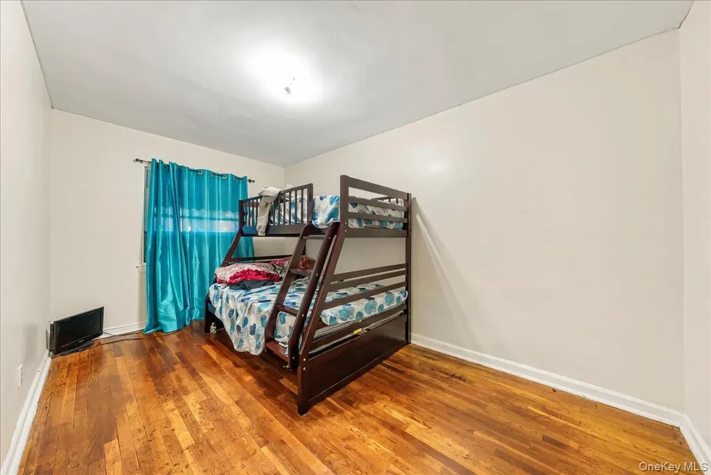 4183 Murdock Avenue Bronx NY 10466