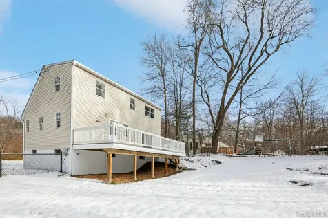 95 Smithtown Road Fishkill NY 12524