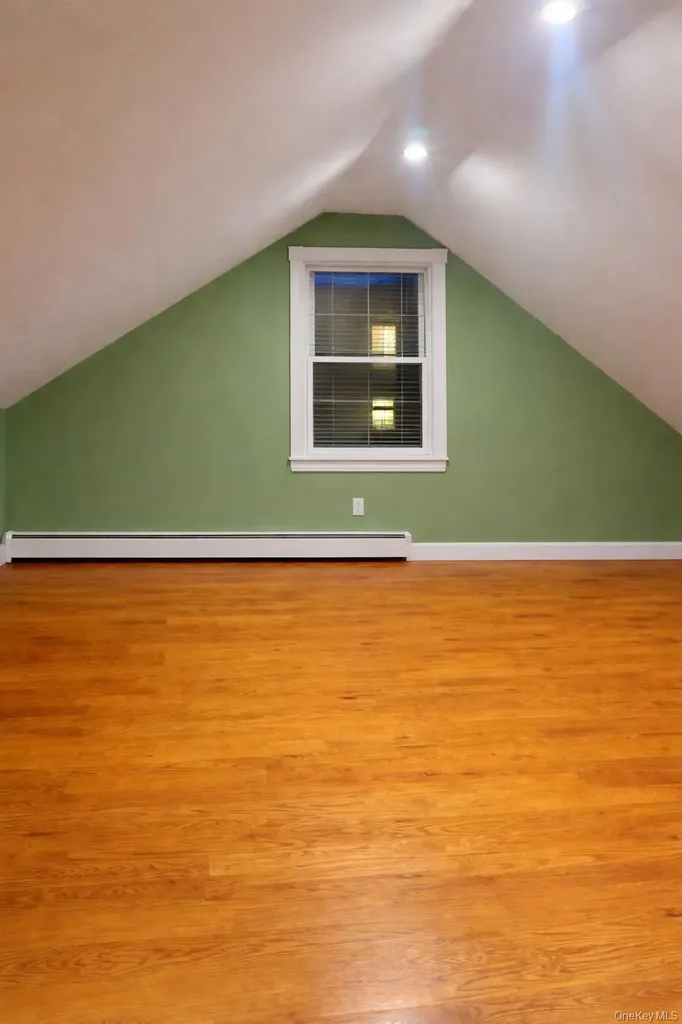 19456 114th Road Saint Albans NY 11412