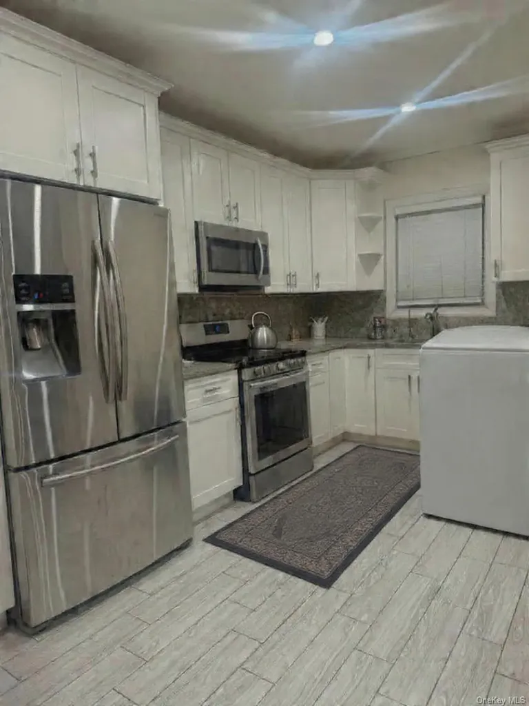 19456 114th Road Saint Albans NY 11412