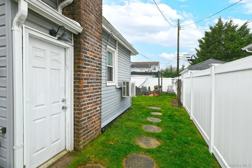 2704 Beach Drive Merrick NY 11566