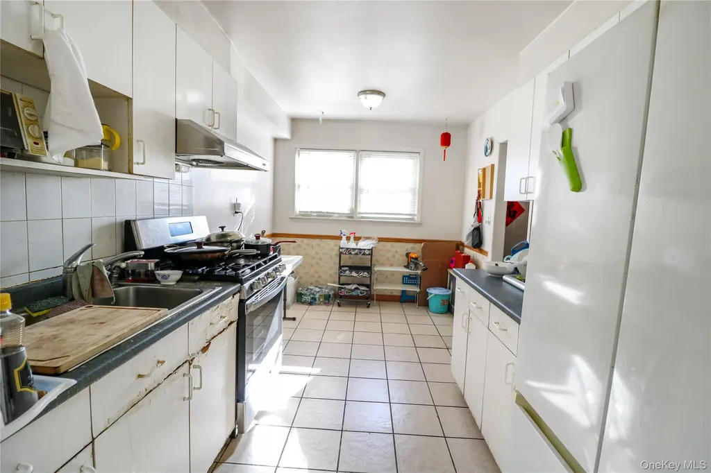 21115 48th Avenue Bayside NY 11364