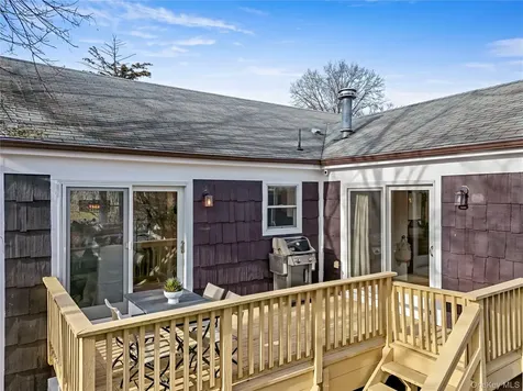 166 Highview Street Mamaroneck NY 10543