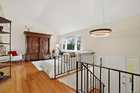 166 Highview Street Mamaroneck NY 10543