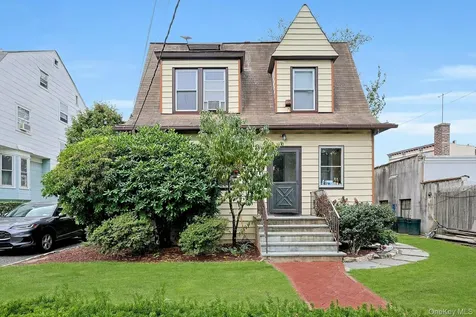 11 Woodland Avenue New Rochelle NY 10805
