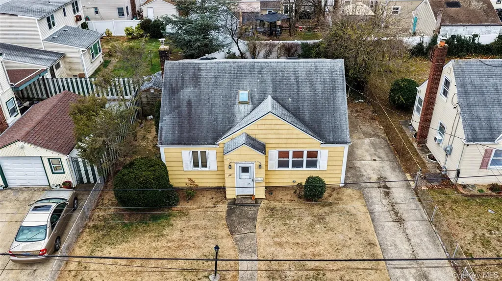 1927 Franklin Road Valley Stream NY 11580