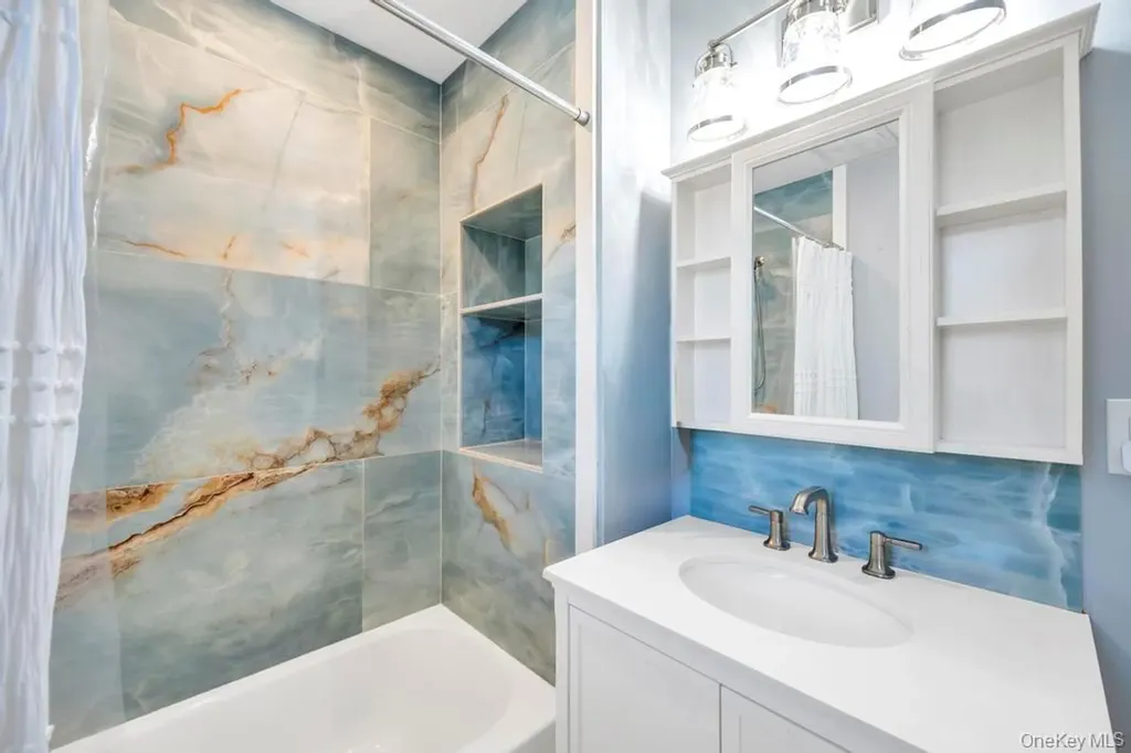 10 Westwind Drive Bohemia NY 11716