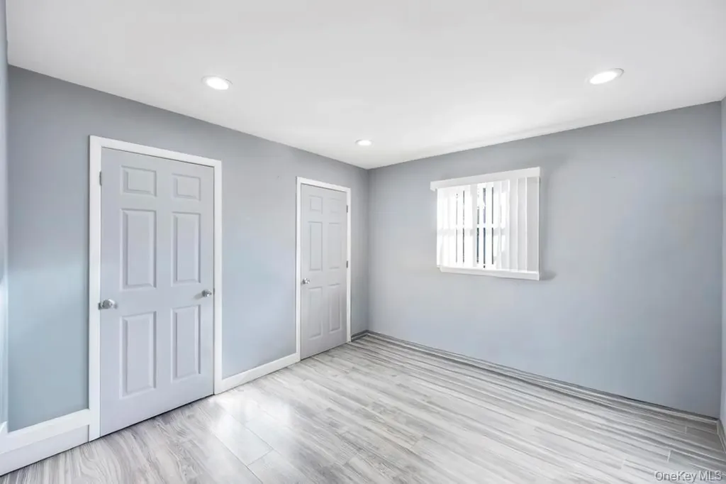 10 Westwind Drive Bohemia NY 11716