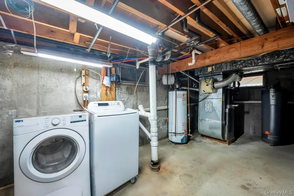 10 Westwind Drive Bohemia NY 11716