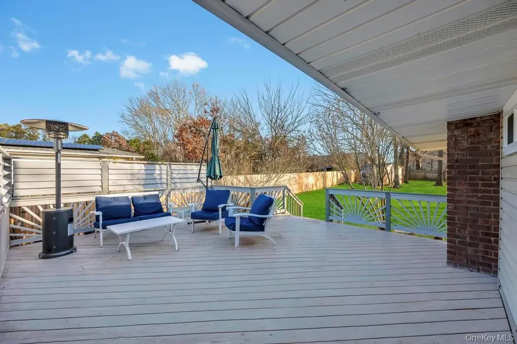 10 Westwind Drive Bohemia NY 11716