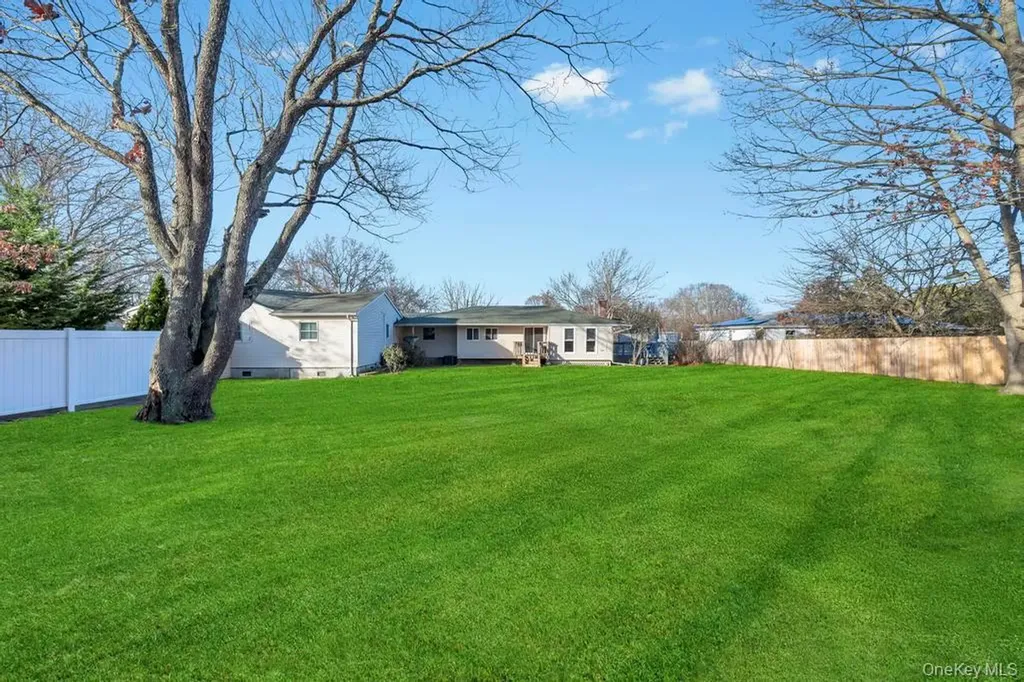 10 Westwind Drive Bohemia NY 11716