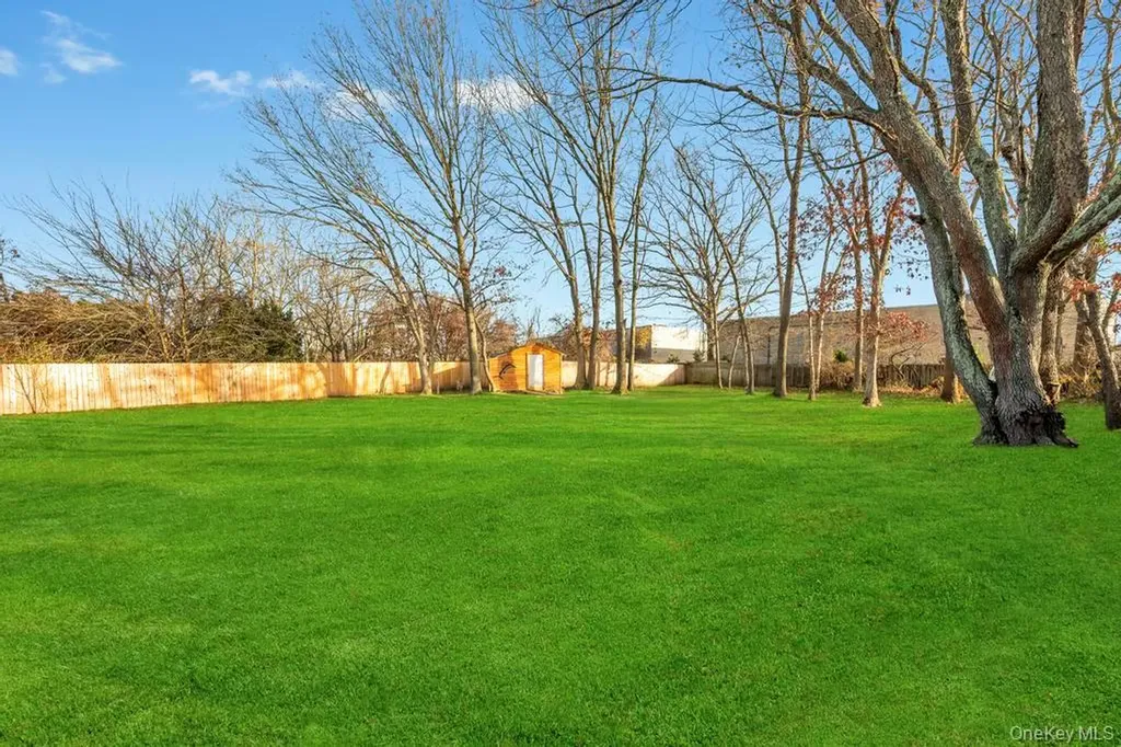 10 Westwind Drive Bohemia NY 11716