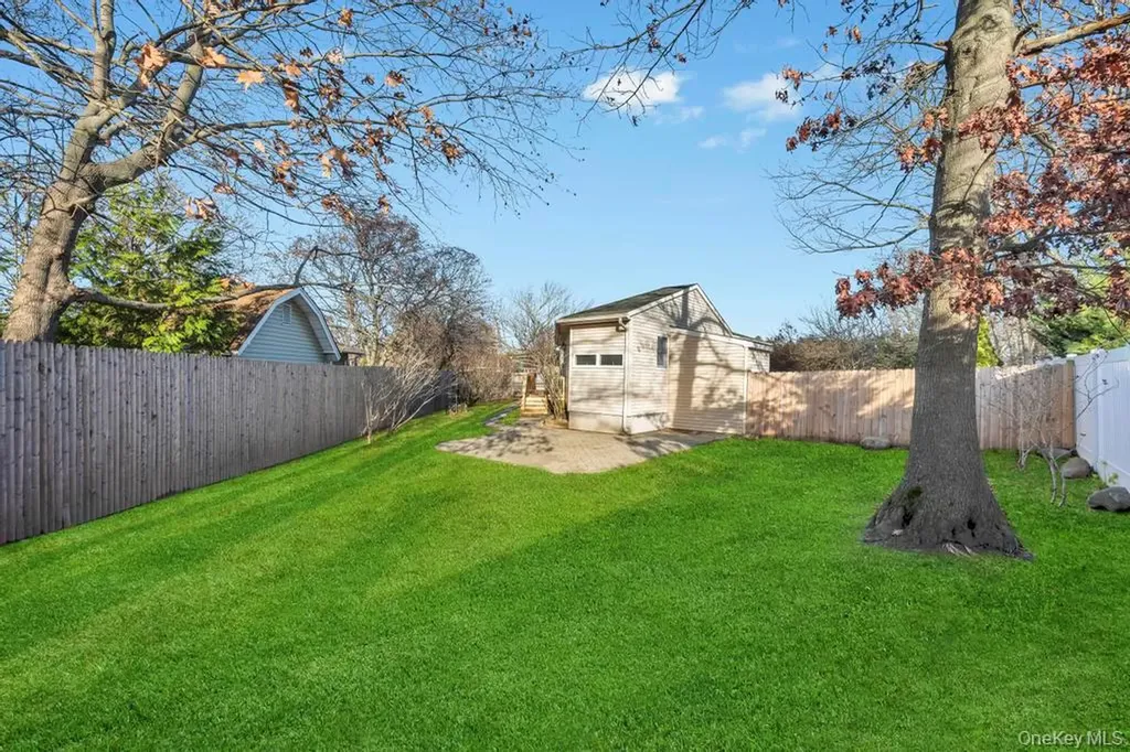 10 Westwind Drive Bohemia NY 11716